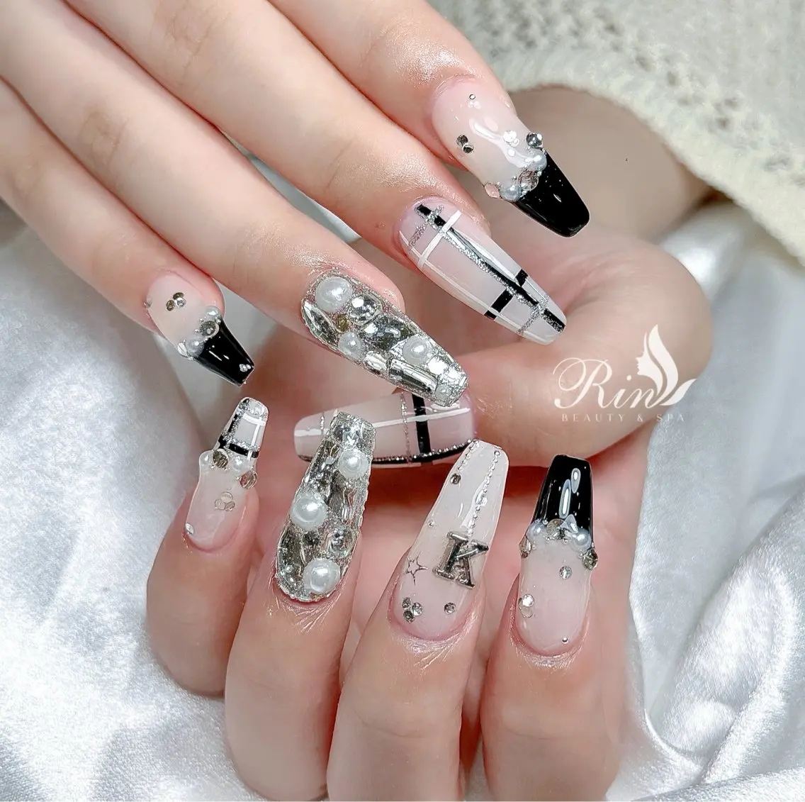 ネイル アートネイル 長さ出し ガーリー 韓国ネイル 持ち込み Rin Nail 新大久保店のネイルデザイン