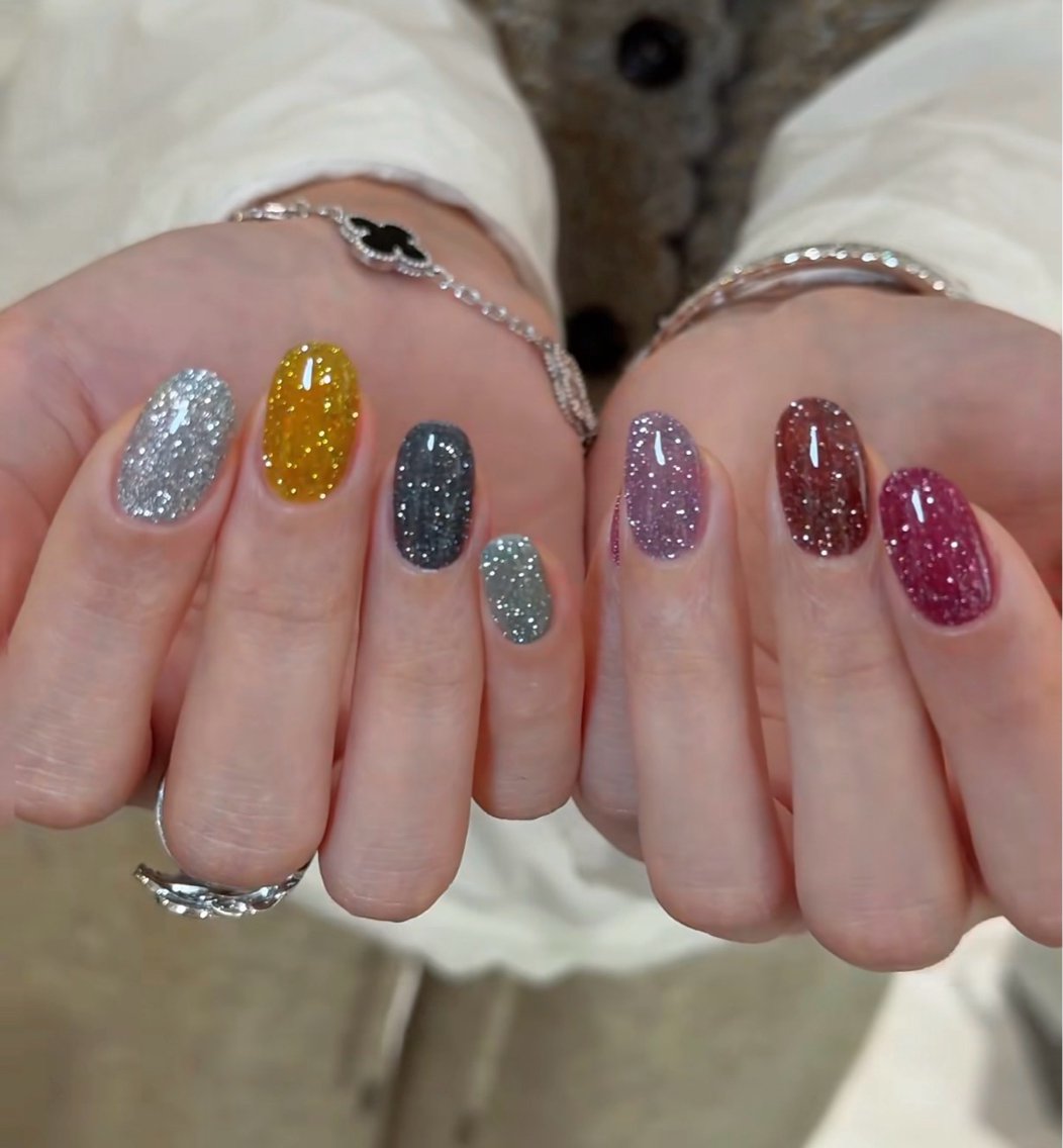 ネイル ハンドネイル Lumiereva キキのネイルデザイン
