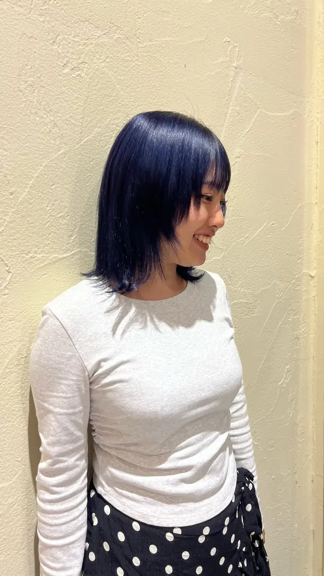 ミディアム カラー ブルーカラー ラベンダーカラー 石黒 理々花のヘアスタイル