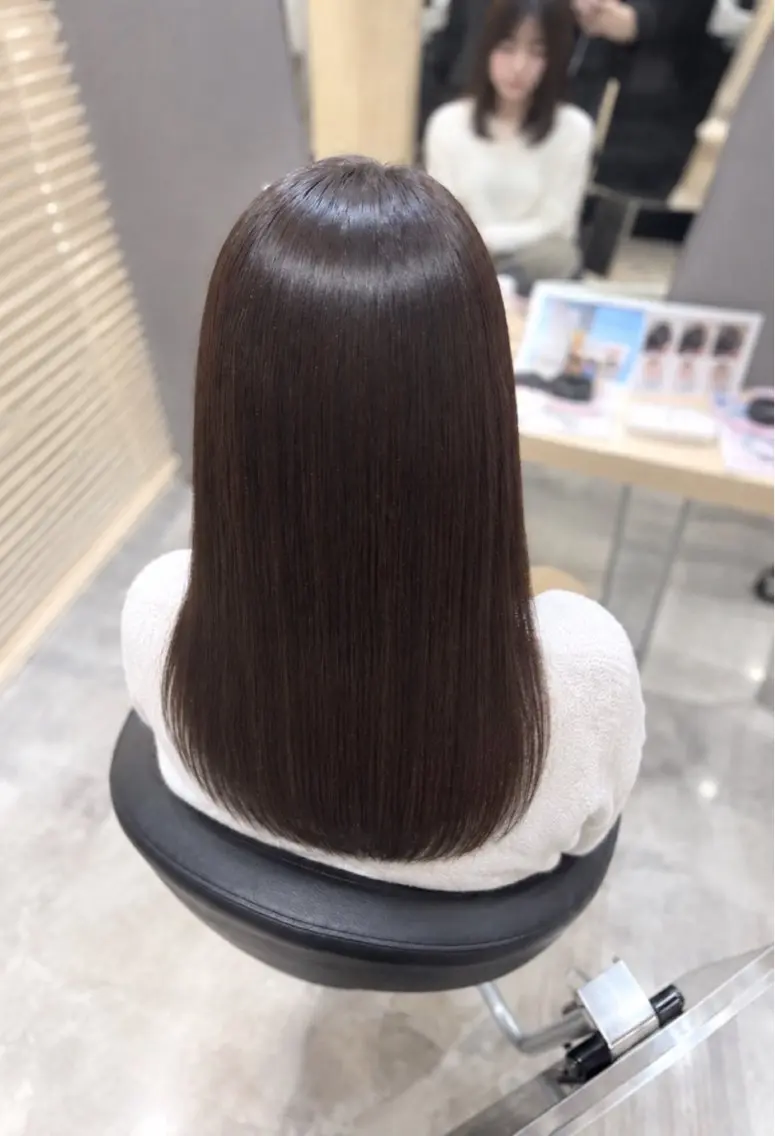 セミロング カット 縮毛矯正 トリートメント 縮毛矯正&髪質改善 西野のヘアスタイル
