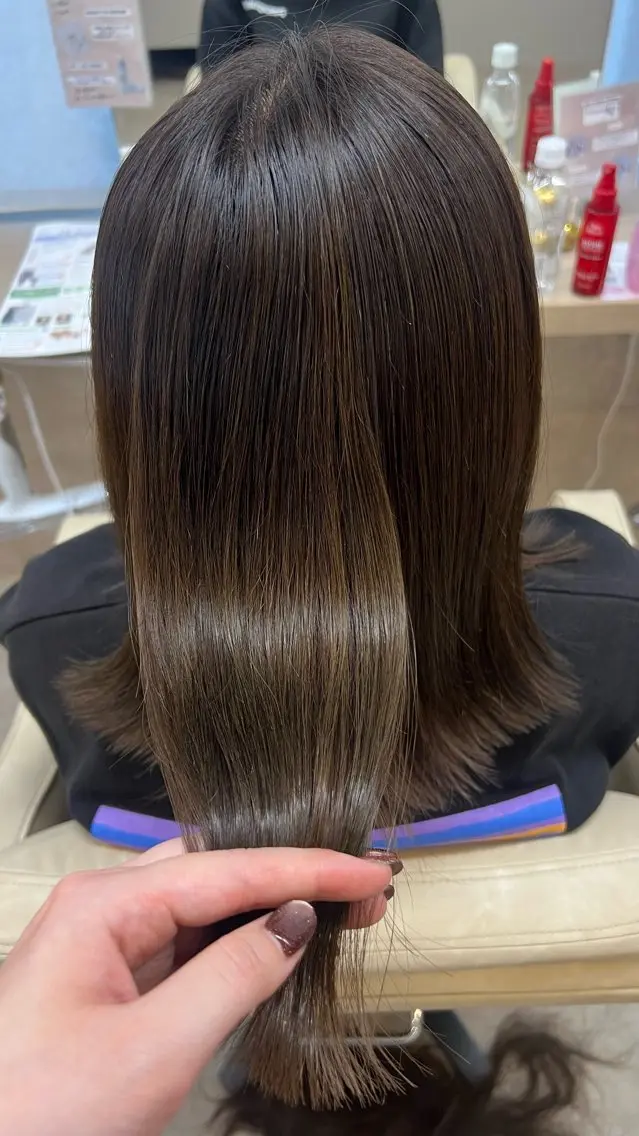ミディアム カラー カット ヘアカラー トリートメント 山下 稚葉 艶髪/透明感カラーのヘアスタイル