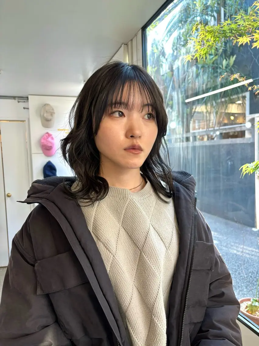セミロング カット ヘアカラー kiyono moekaのヘアスタイル