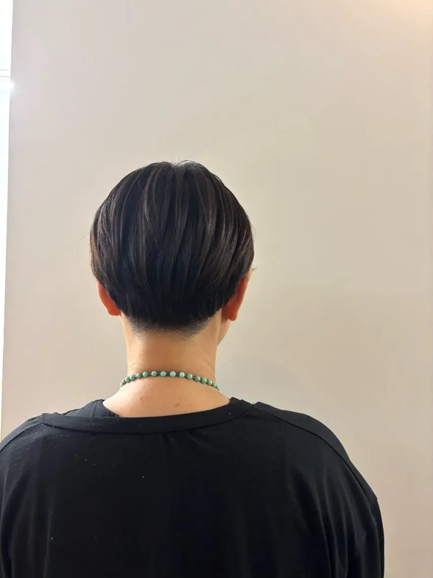 ショート 岸良 莉里のヘアスタイル