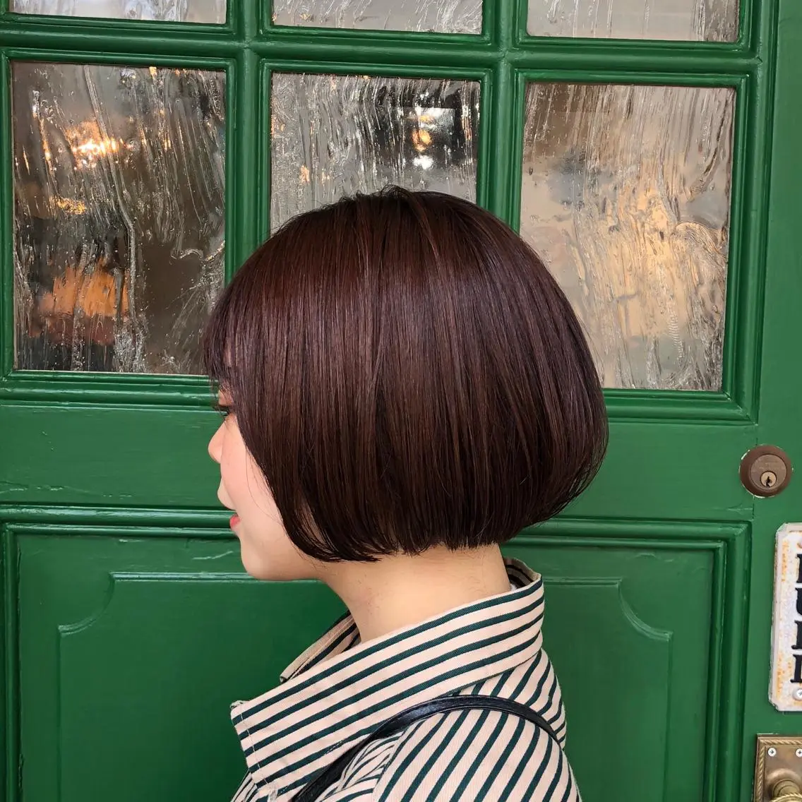 ショート カラー ブリーチ ブラウンカラー ブリーチなしカラー ボブ カット ヘアカラー トリートメント ヘッドスパ BRITS 渡辺 菜々子のヘアスタイル