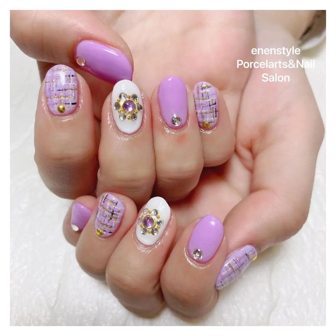 ミディアム ネイル ハンドネイル 🐾enen style 🐾のネイルデザイン