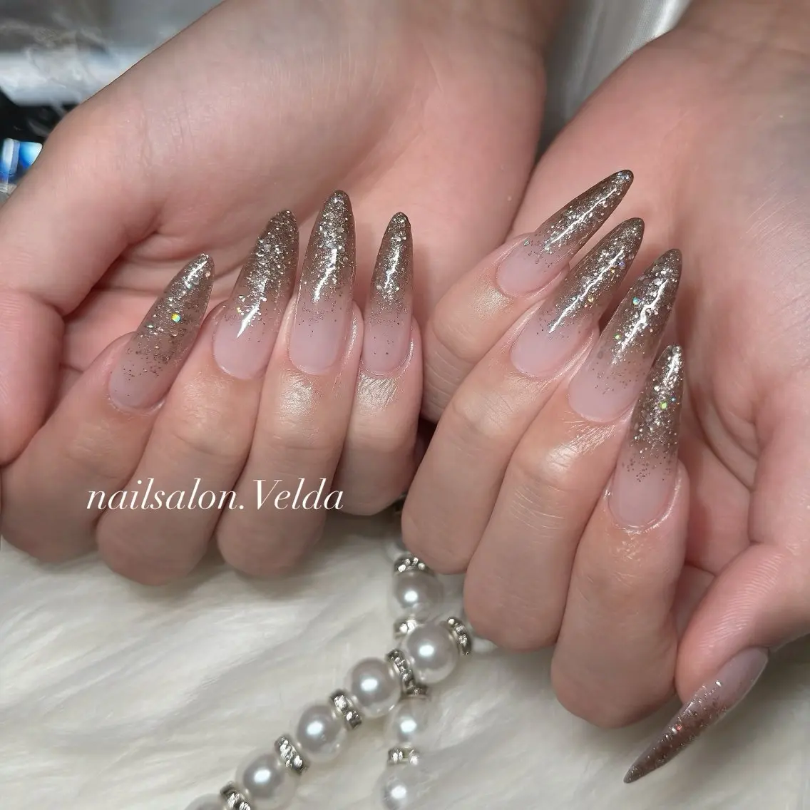 ネイル ゴールド グラデーション ラメ(グリッター) ラメグラデーション ハンドネイル 💎Rina💎 プライベートサロン✨のネイルデザイン