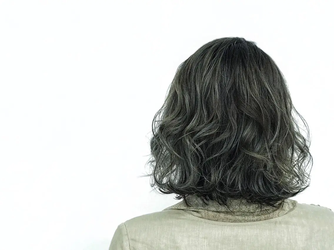 ミディアム カット ヘアカラー パーマ ヘッドスパ ⭐️当日OK⭐️ 岩田峻のヘアスタイル