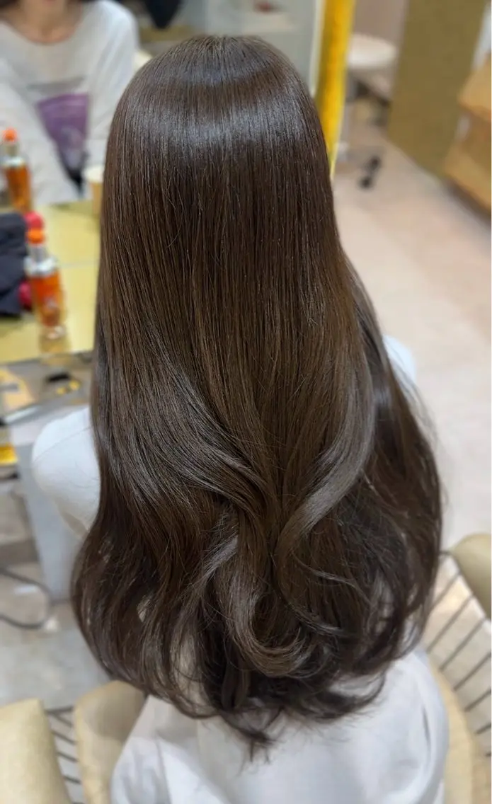 ロング カラー カット ヘアカラー トリートメント Akane レイヤー/艶カラーのヘアスタイル