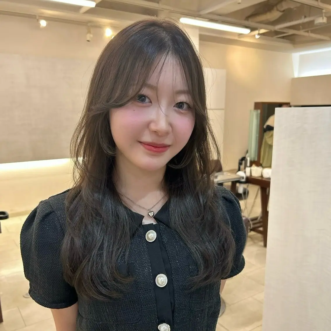 カラー ヘアカラー 塚原 怜音のヘアスタイル
