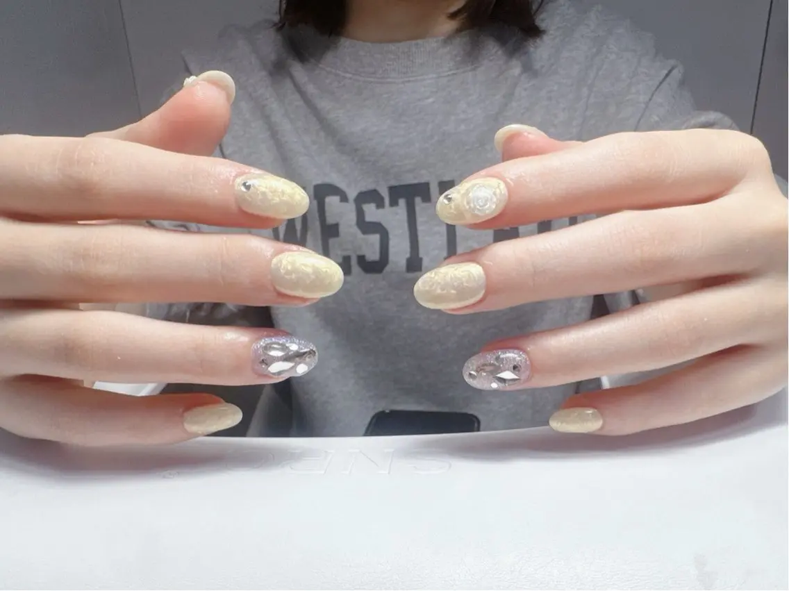 ネイル ハンドネイル アオイ リンのネイルデザイン