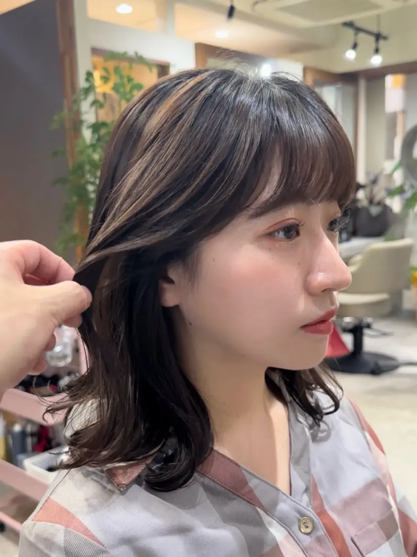 ミディアム ミディアムパーマ サイドバング カット ヘアセット コテ巻き/パーマ/艶 透明感/荻原凜太郎のヘアスタイル