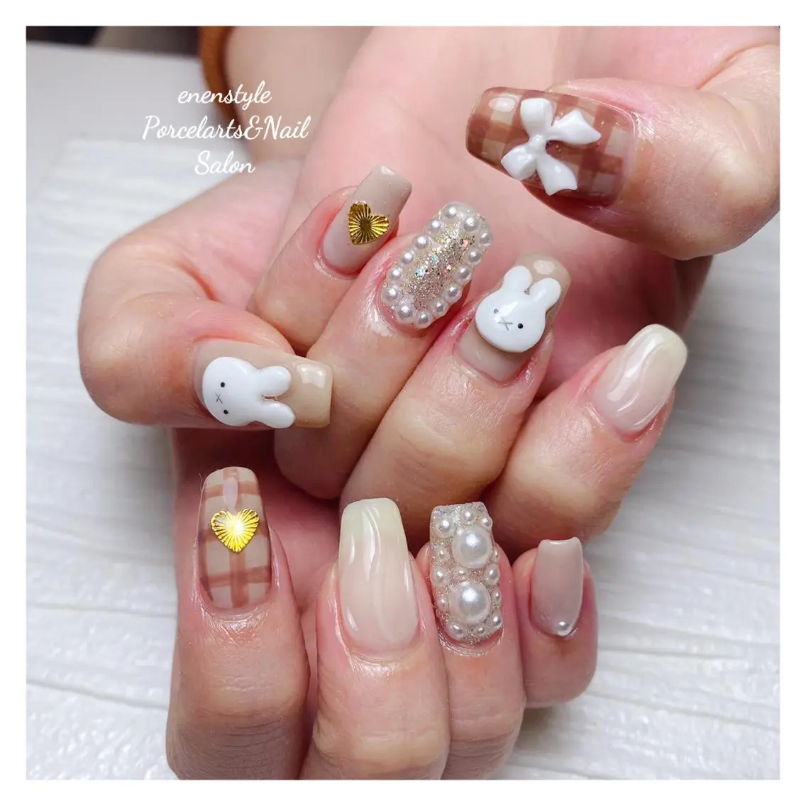 ミディアム ネイル 🐾enen style 🐾のネイルデザイン