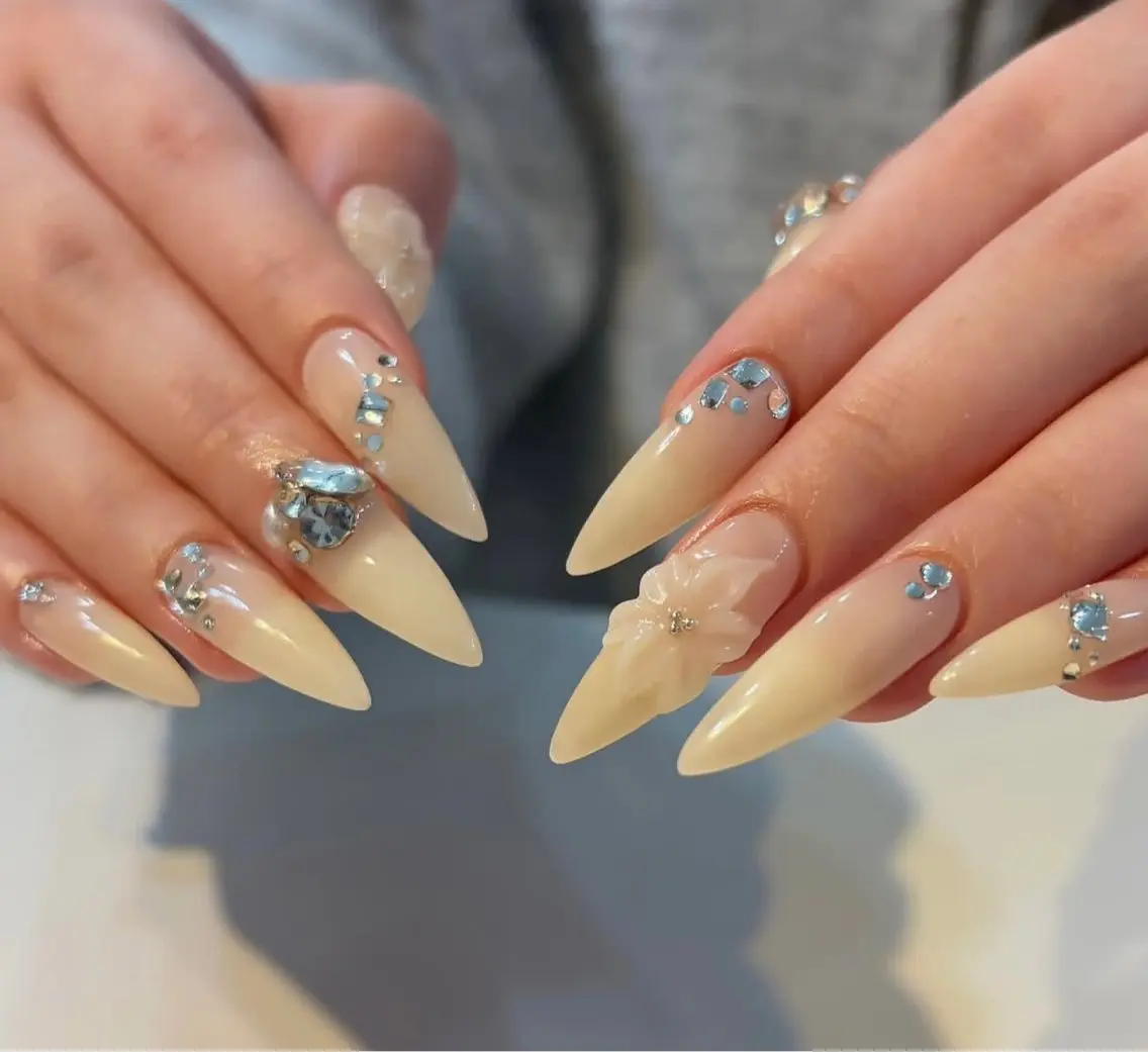 ネイル ジェルネイル パラジェル スカルプネイル ネイルチップ NiJi Nailsのネイルデザイン