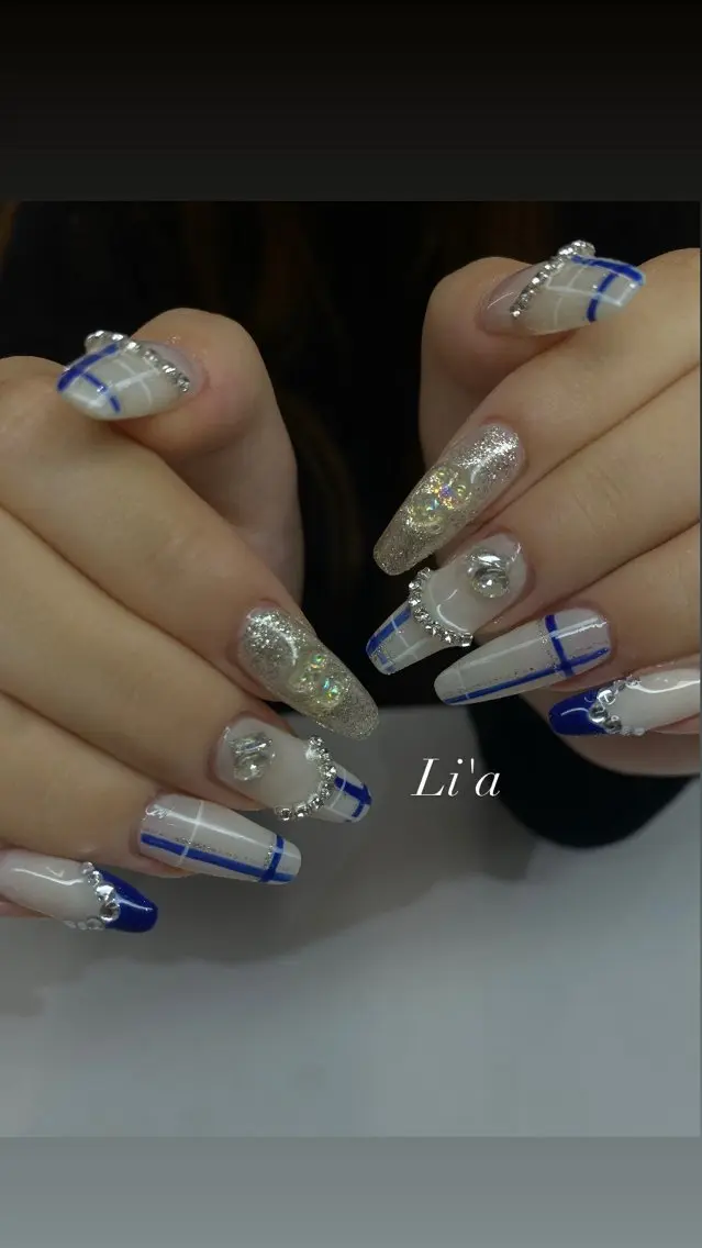 ネイル 冬ネイル ハンドネイル Li'a AYAKAのネイルデザイン