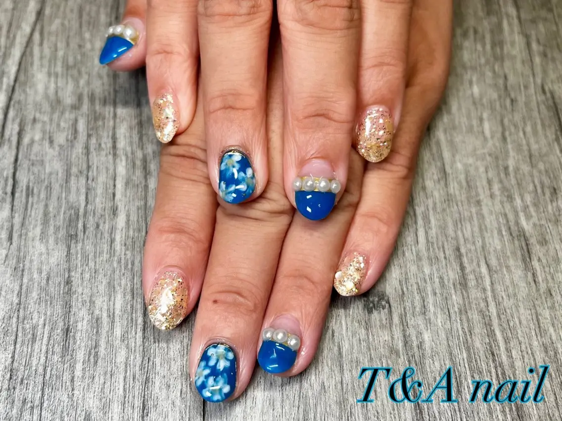 ネイル 長さ出し フラワーネイル ジェルネイル ニュアンスネイル スカルプネイル T&A nailのネイルデザイン