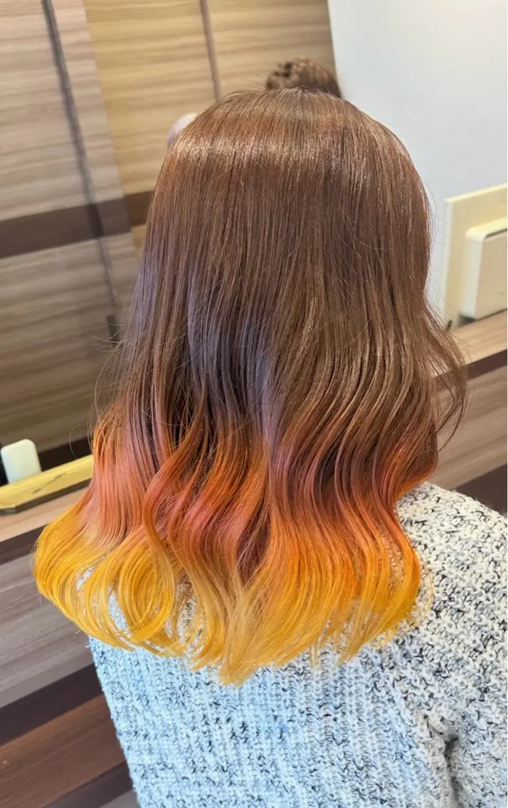 ミディアム カラー ブリーチ🎨デザイン カラー/れいじ🩶のヘアスタイル