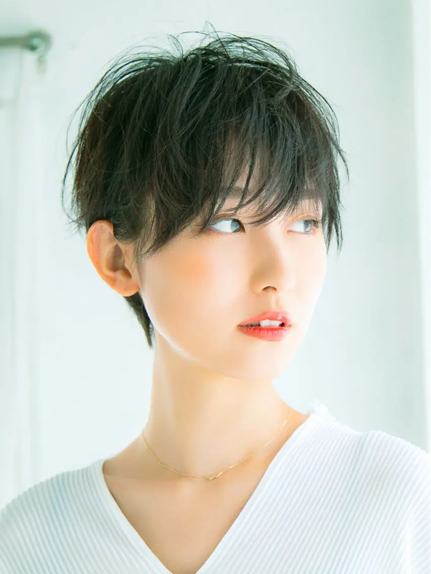 ショート カラー パーマ 黒髪 ショートヘア Lond re Maison.原宿のヘアスタイル