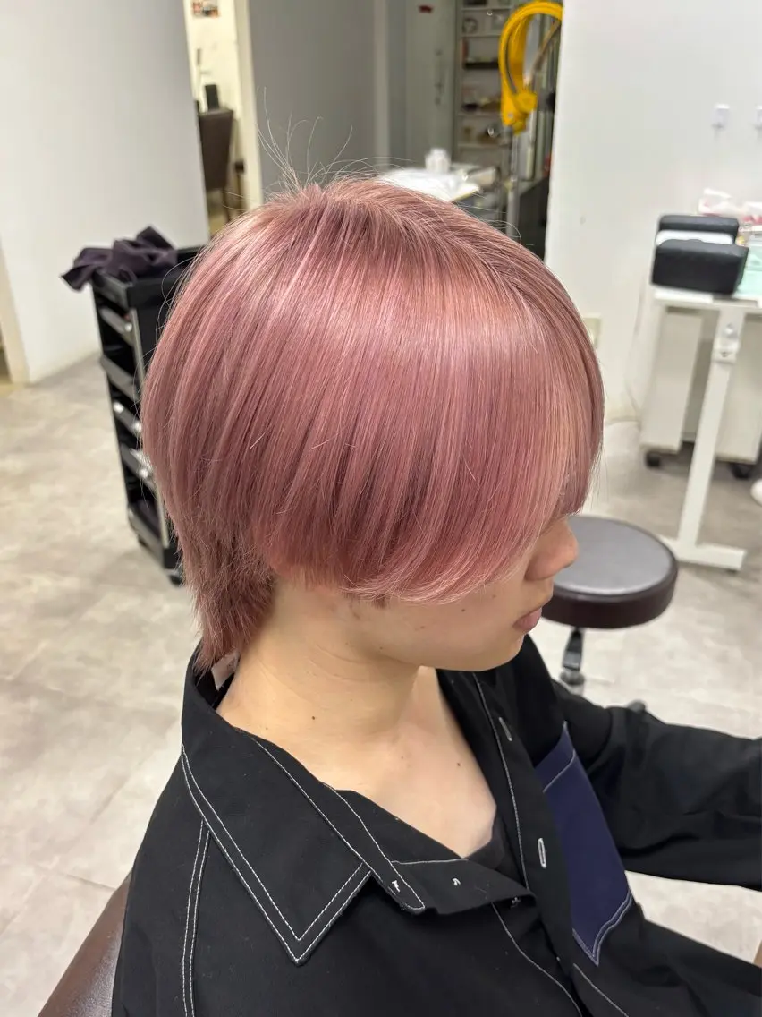カラー メンズ ヘアカラー 延末 璃音のヘアスタイル
