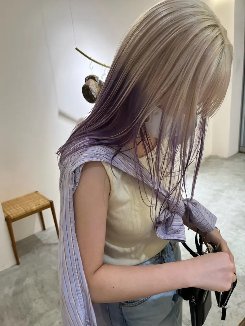 セミロング カラー ベージュカラー デザインカラー ラベンダーカラー ヘアカラー トリートメント ✨️ハイトーンカラー 🐈‍⬛/ risaのヘアスタイル