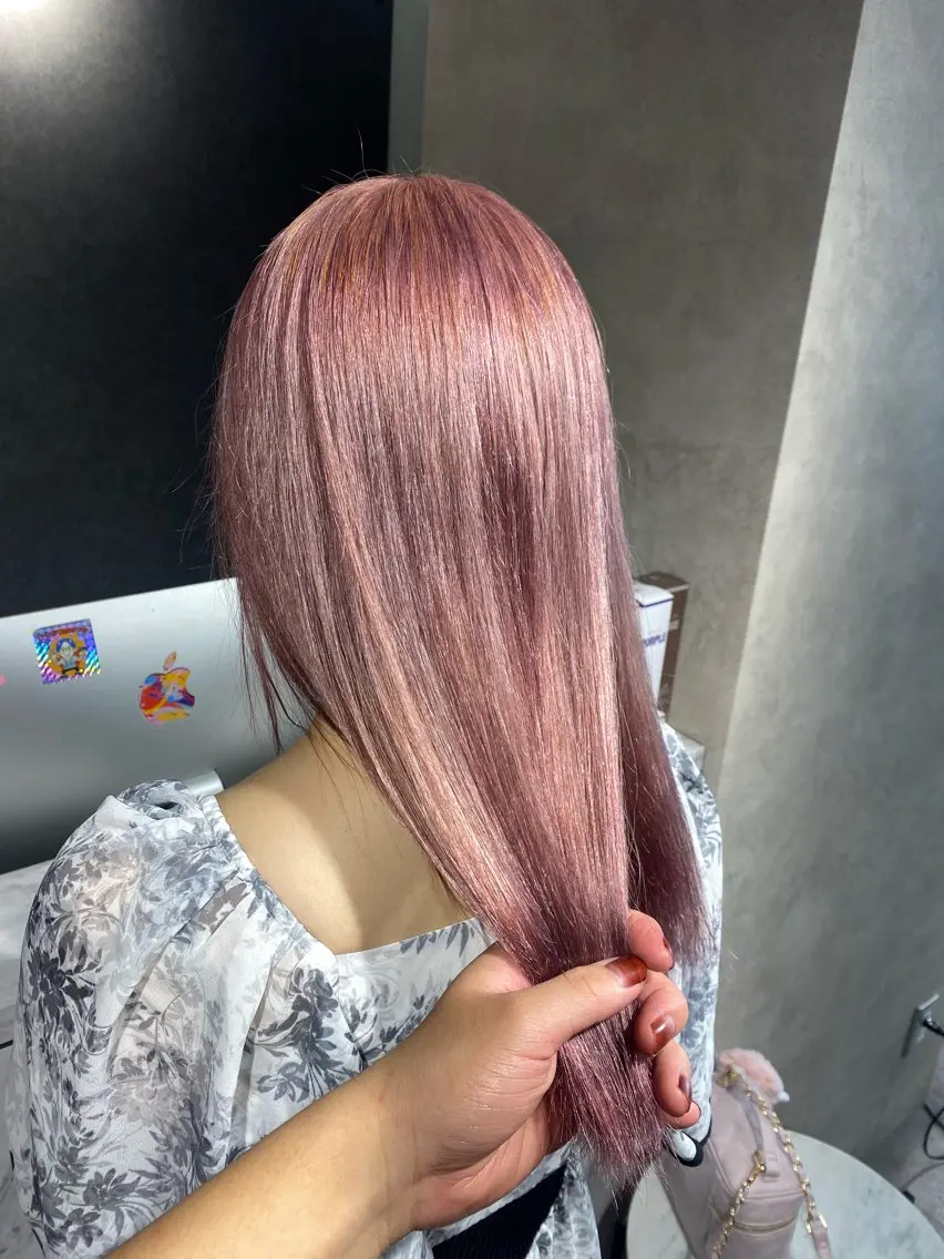 カラー ベージュカラー ピンクカラー ピンクベージュ カット ヘアカラー Seleneコウキ ブリーチ/ハイトーンのヘアスタイル