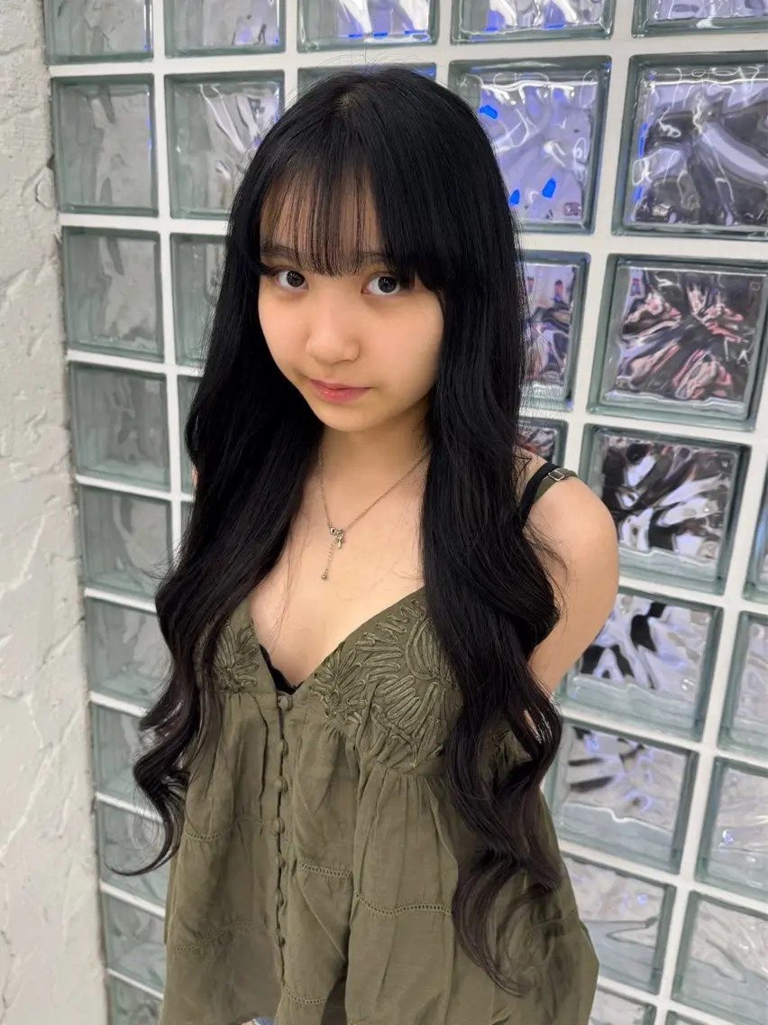 ロング エクステ ロング Nene ／Roverのヘアスタイル
