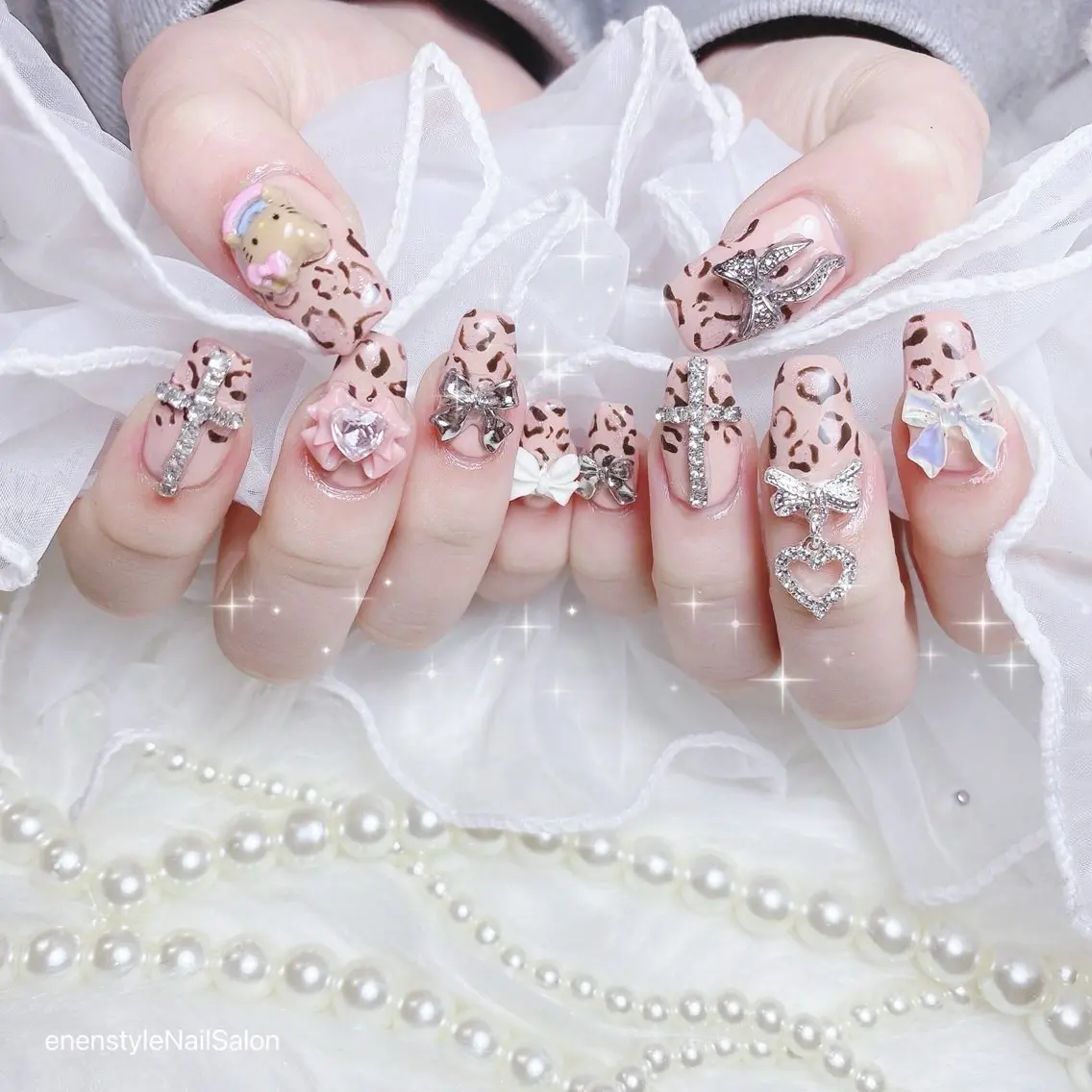 ネイル ハンドネイル 🐾enen style 🐾のネイルデザイン