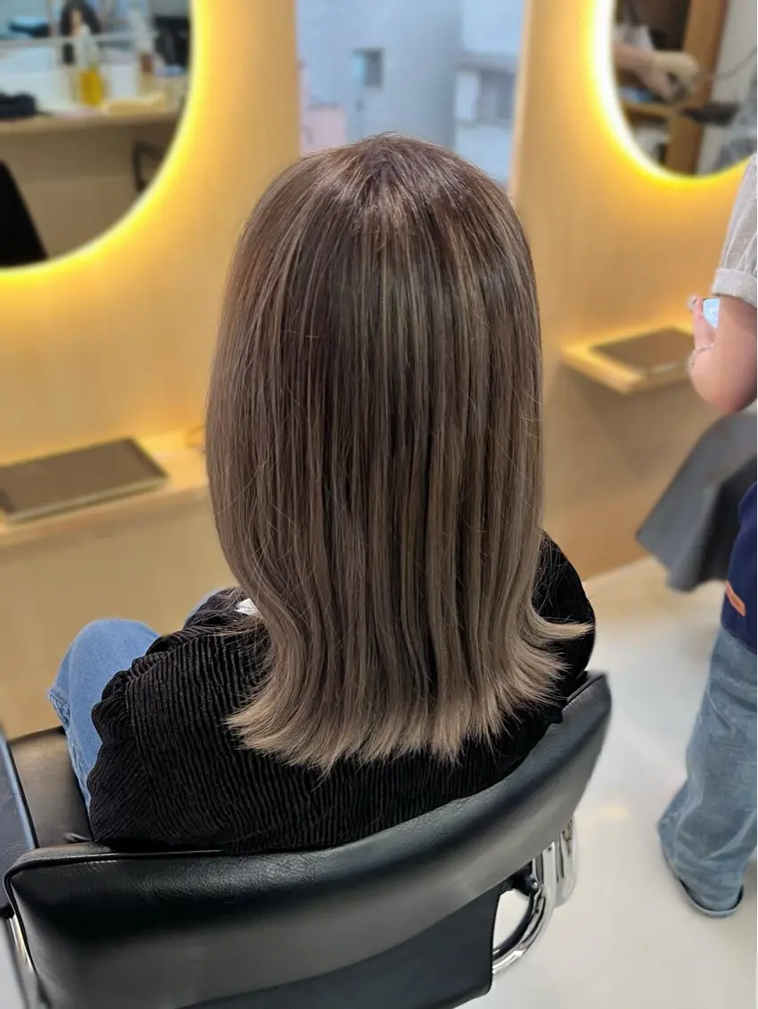 カラー kiito HINA໒꒱୨୧のヘアスタイル