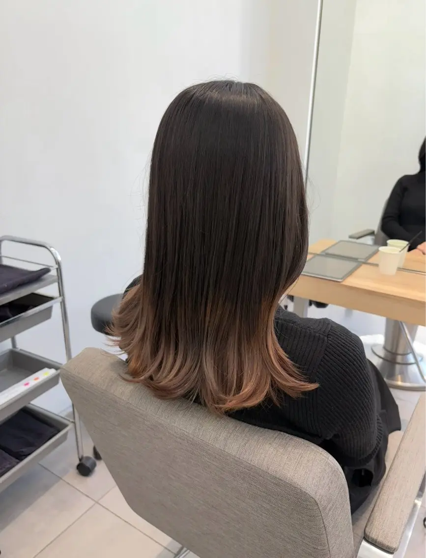 カラー ブリーチ グラデーションカラー ヘアカラー トリートメント レイヤー/ベージュ/ どますず🌺のヘアスタイル