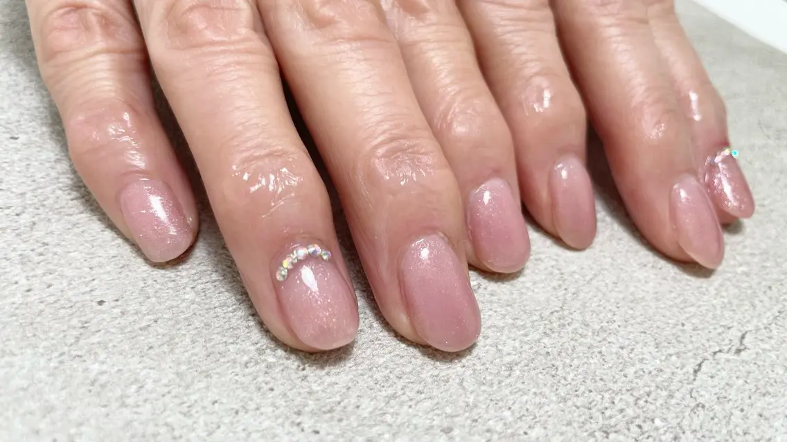 ネイル ストーンネイル cosmic nailのネイルデザイン
