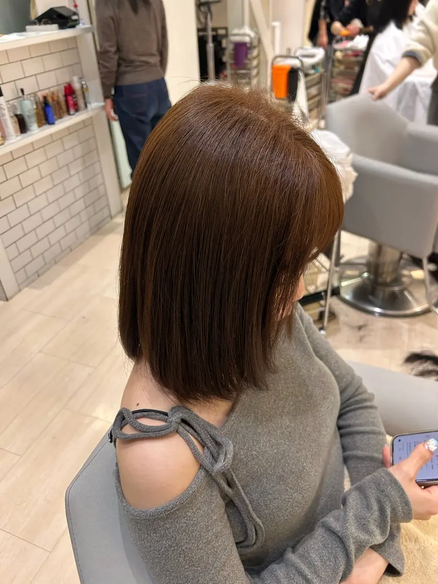 ミディアム カット ヘアカラー 堀 日次のヘアスタイル