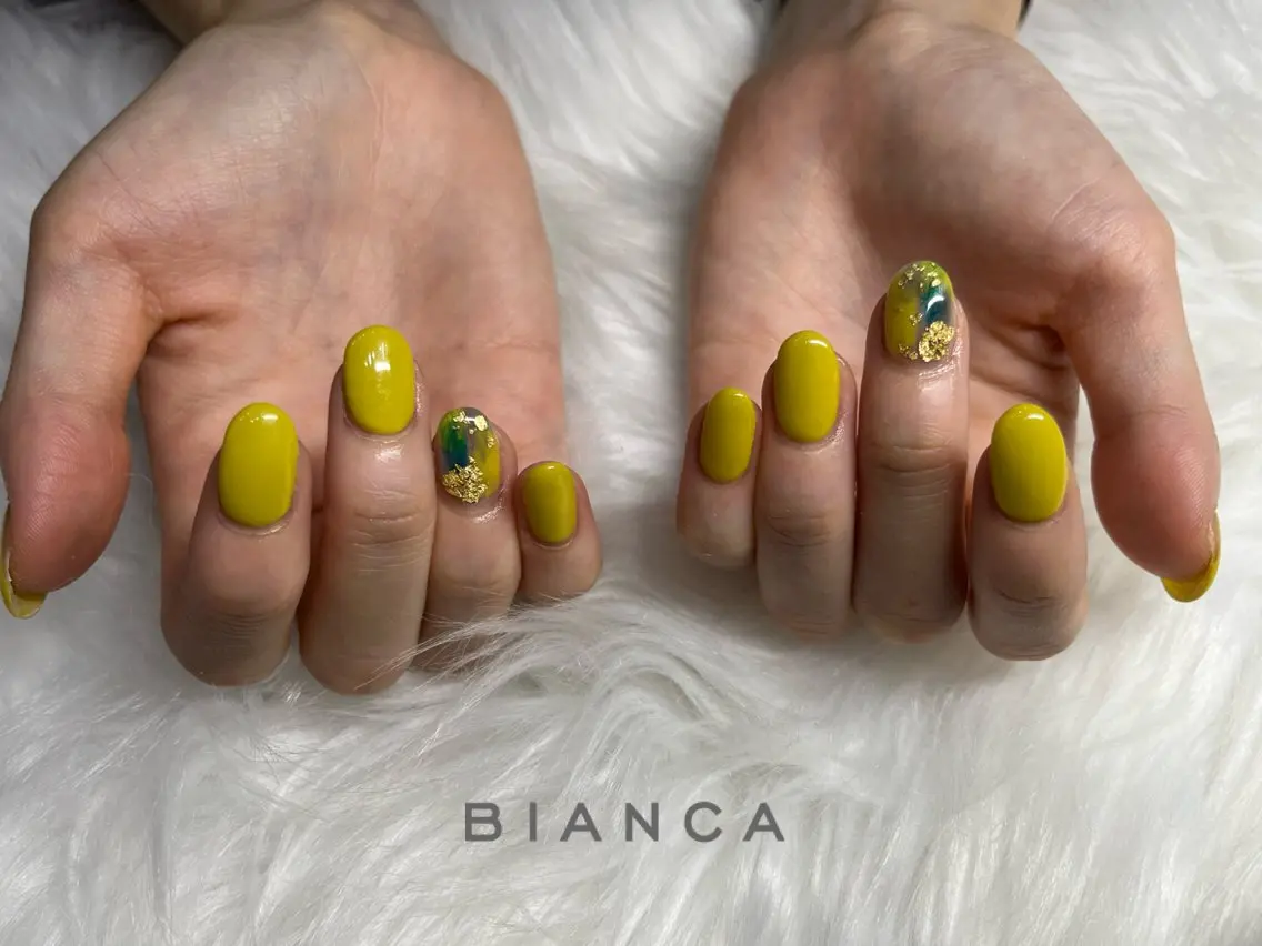 ネイル ハンドネイル Bianca Takeshitaの眉毛・アイブロウイメージ