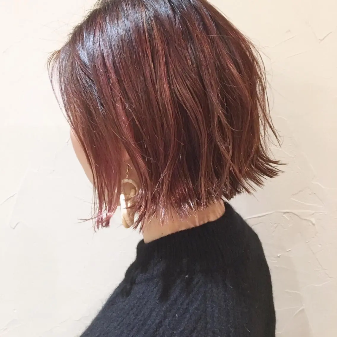 ショート カラー 前下がりボブ ハイライトカラー バイオレットカラー ボブ ハイライト シマダ アユミのヘアスタイル
