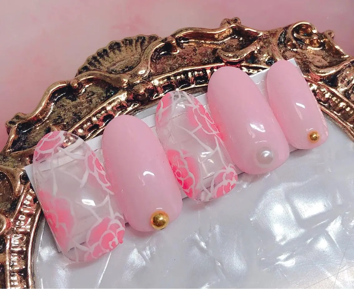 ネイル ハンドネイル CROWN プライベートサロンのネイルデザイン
