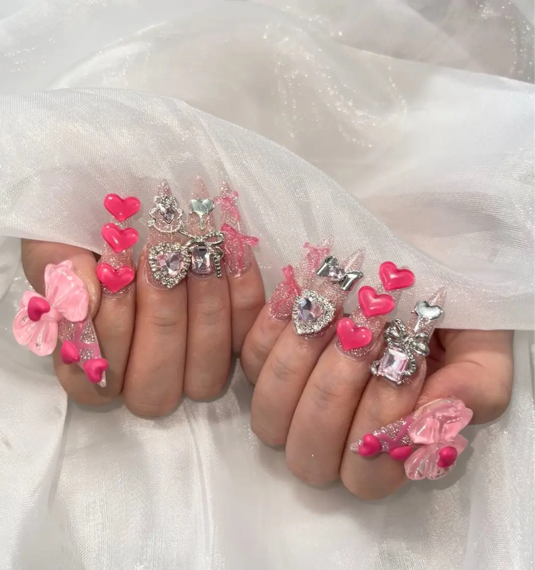 ネイル オーロラネイル クリアネイル 成人式 フラッシュネイル ジェルネイル ハンドネイル Amee Nail Salonのネイルデザイン