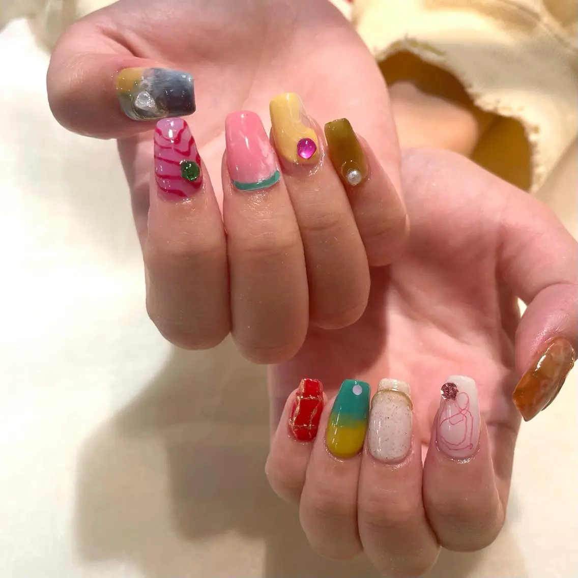 ネイル ハンドネイル 新井 ひなののネイルデザイン