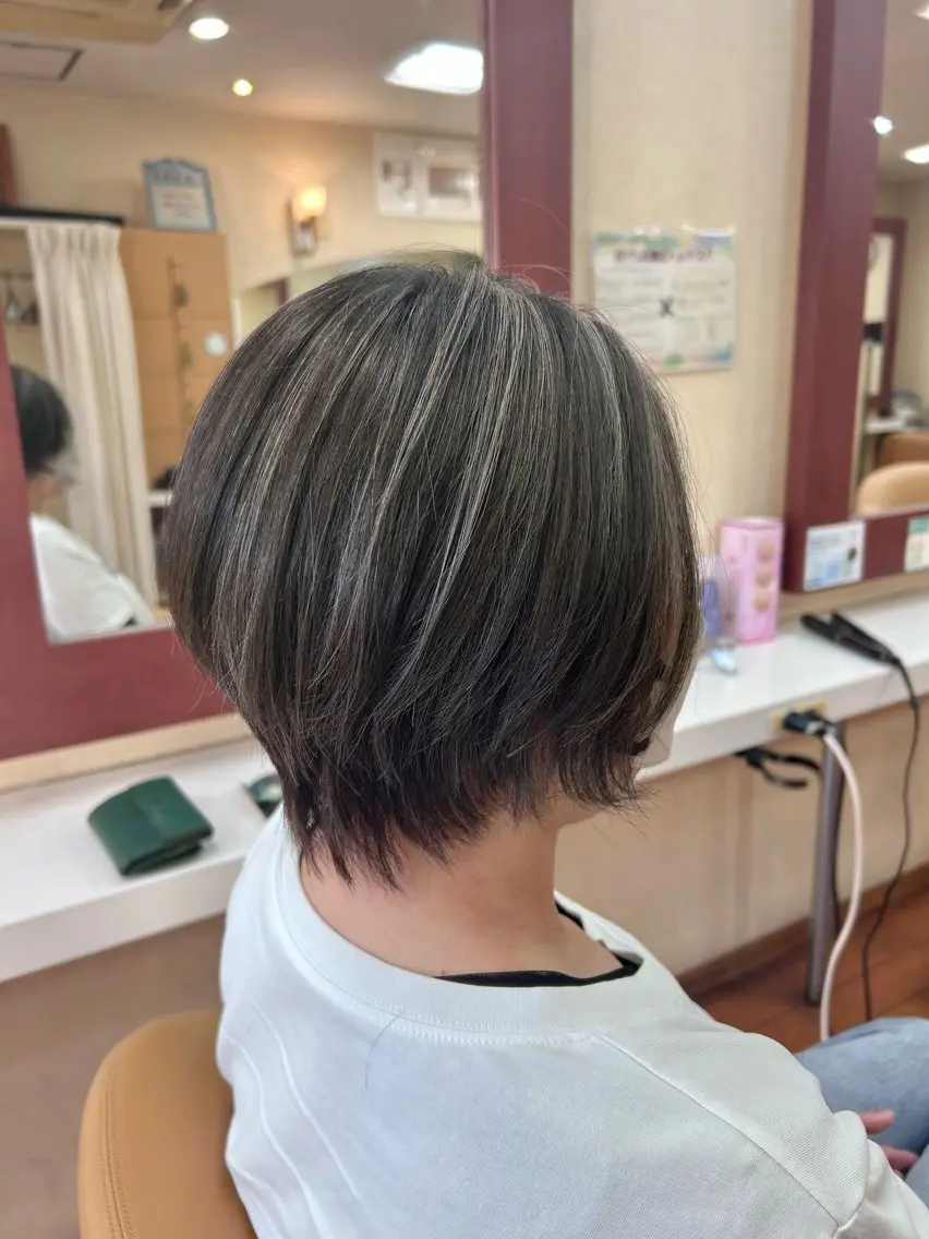 ショート ハイライト ショートヘア ヘアカラー 濱川 良栄のヘアスタイル