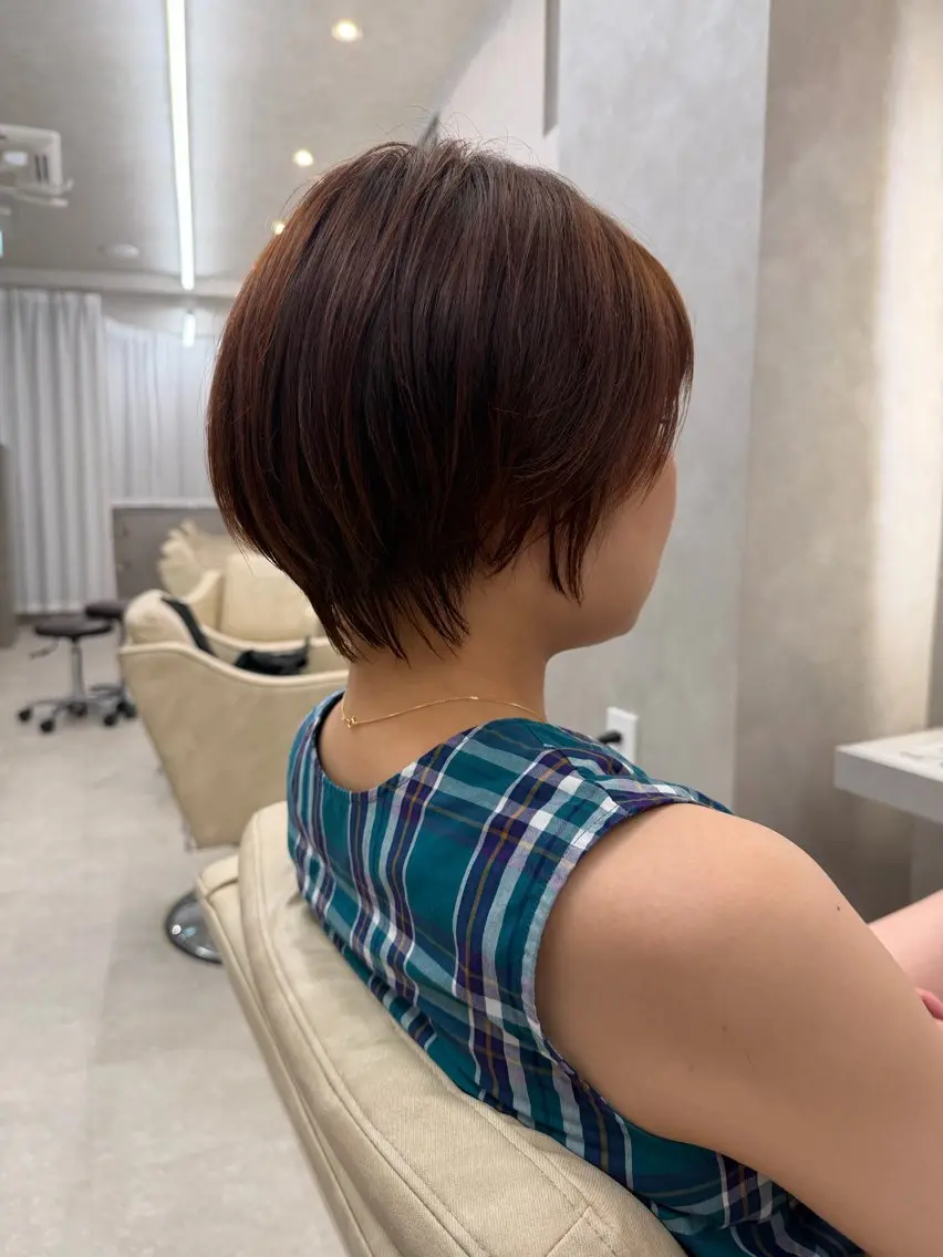 ショート カット ヘアカラー トリートメント 山中 欧輔のヘアスタイル