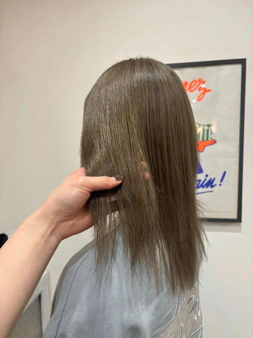 カラー ブリーチ オリーブカラー ヘアカラー asuka モデル募集中🪄のヘアスタイル
