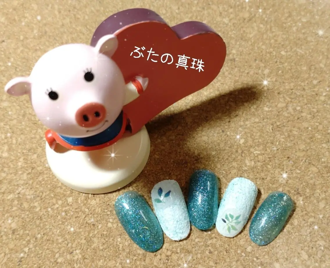 ネイル ハンドネイル 林 珠里のネイルデザイン