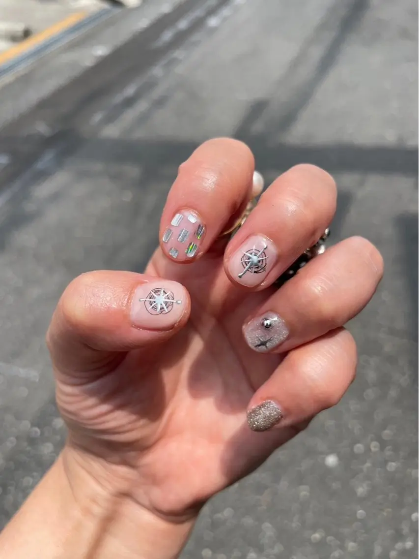 ネイル ハンドネイル mano nella manoのネイルデザイン