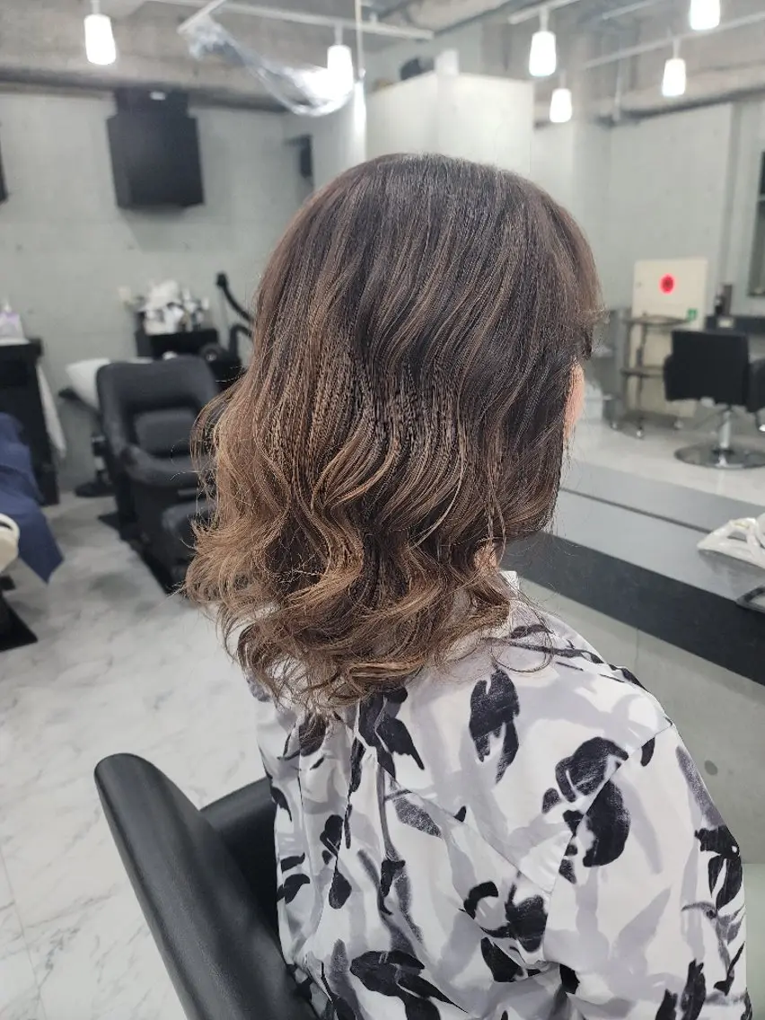 セミロング カラー ヘアアレンジ ❇️安達 優心❇️ レイヤー/艶髪特化のヘアスタイル