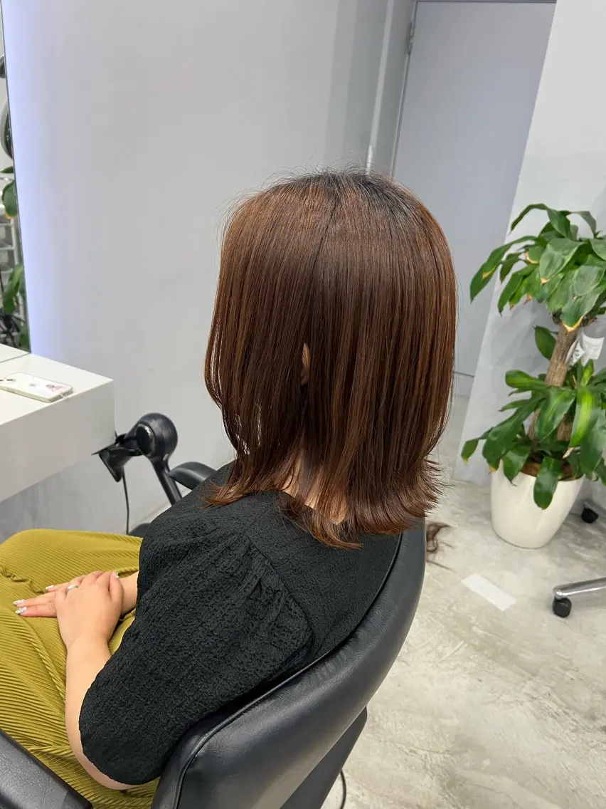 ミディアム 南桑 由芽のヘアスタイル