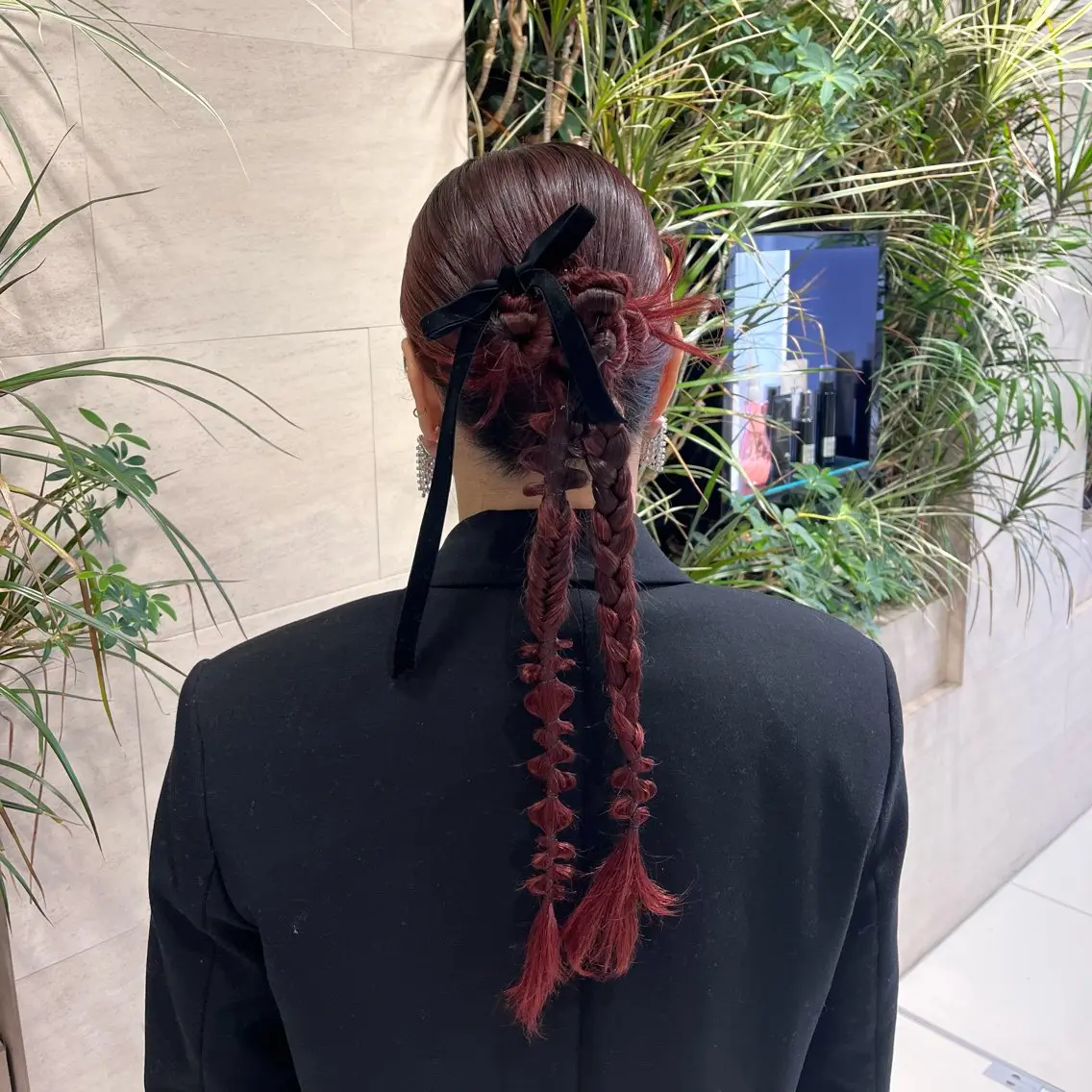 ロング ヘアアレンジ 海外ネイル/ トレンドネイル/美波のネイルデザイン