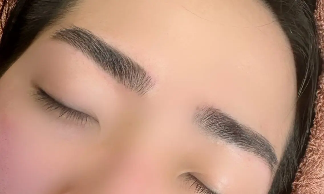 メンズ眉毛Wax【黄金比・間引きあり】の写真