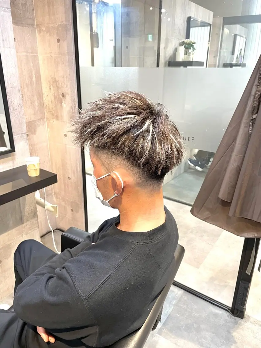 ショート カラー ブリーチ カット ヘアカラー 👑髪質改善カラー 中垣斗希のヘアスタイル
