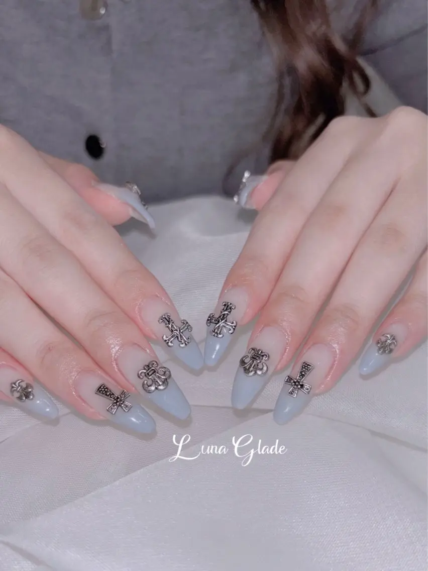ネイル ハンドネイル Luna Gladeのネイルデザイン