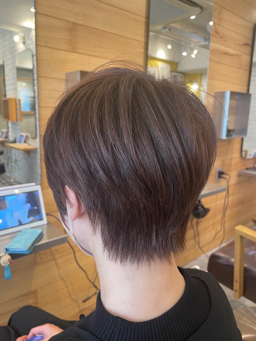 ショート カラー ショートヘア 里村 ともえのヘアスタイル