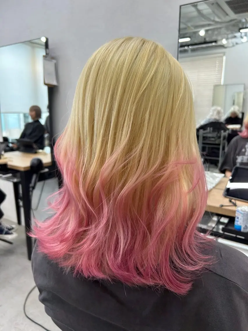 ミディアム カラー ブリーチ ケアブリーチ デザインカラー トリートメント カット ヘアカラー トリートメント ヘアセット RYOSUKE ハイトーンのヘアスタイル