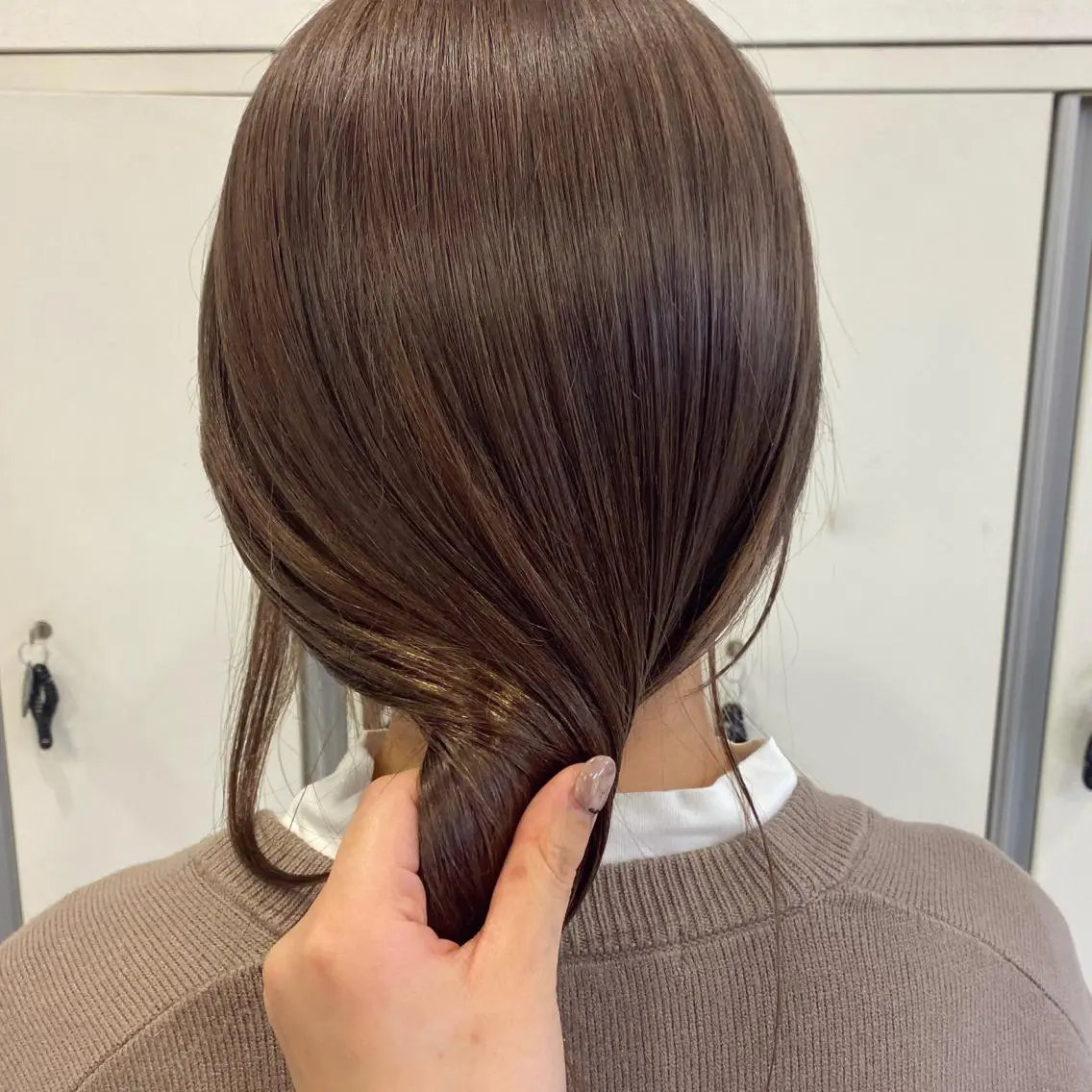 セミロング ミルクティーブラウン 田谷 夏生のヘアスタイル