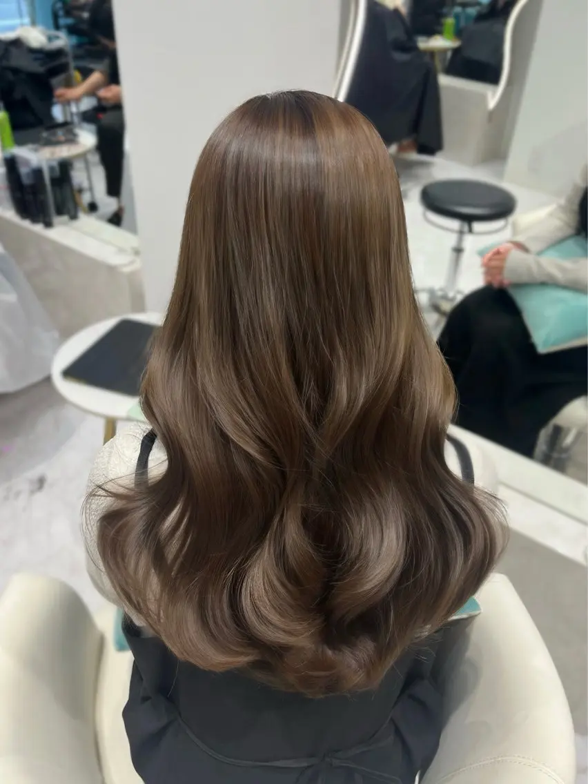 ロング カラー ベージュカラー 透明感カラー オリーブベージュ オリーブカラー くびれヘア カット ヘアカラー トリートメント Riho♡レイヤー/ 名駅/大人韓国ヘアのヘアスタイル